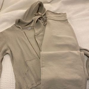 Yogi pants and jacket